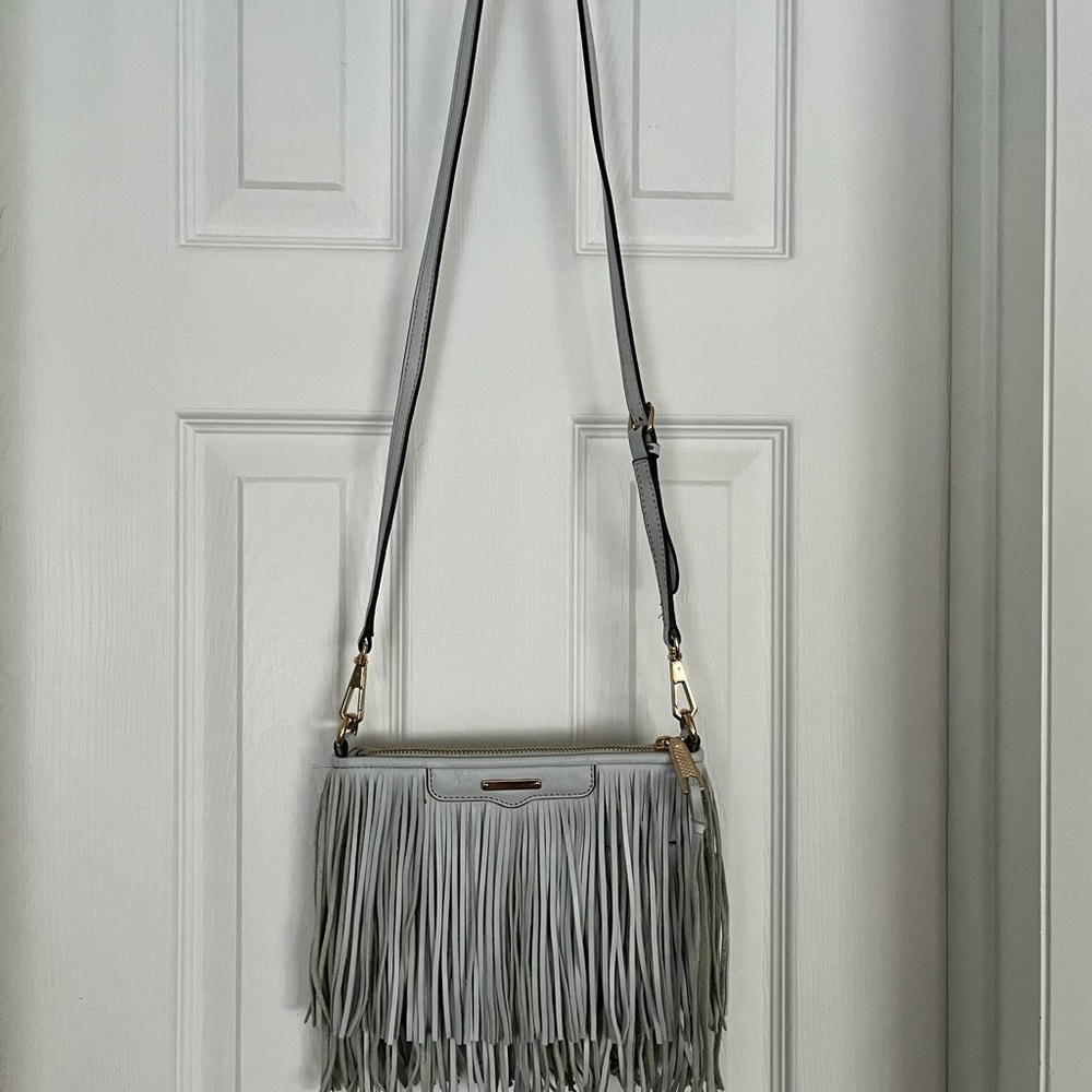 Rebecca Minkoff Finn cross body bag in light gray. - Picture 3 of 6